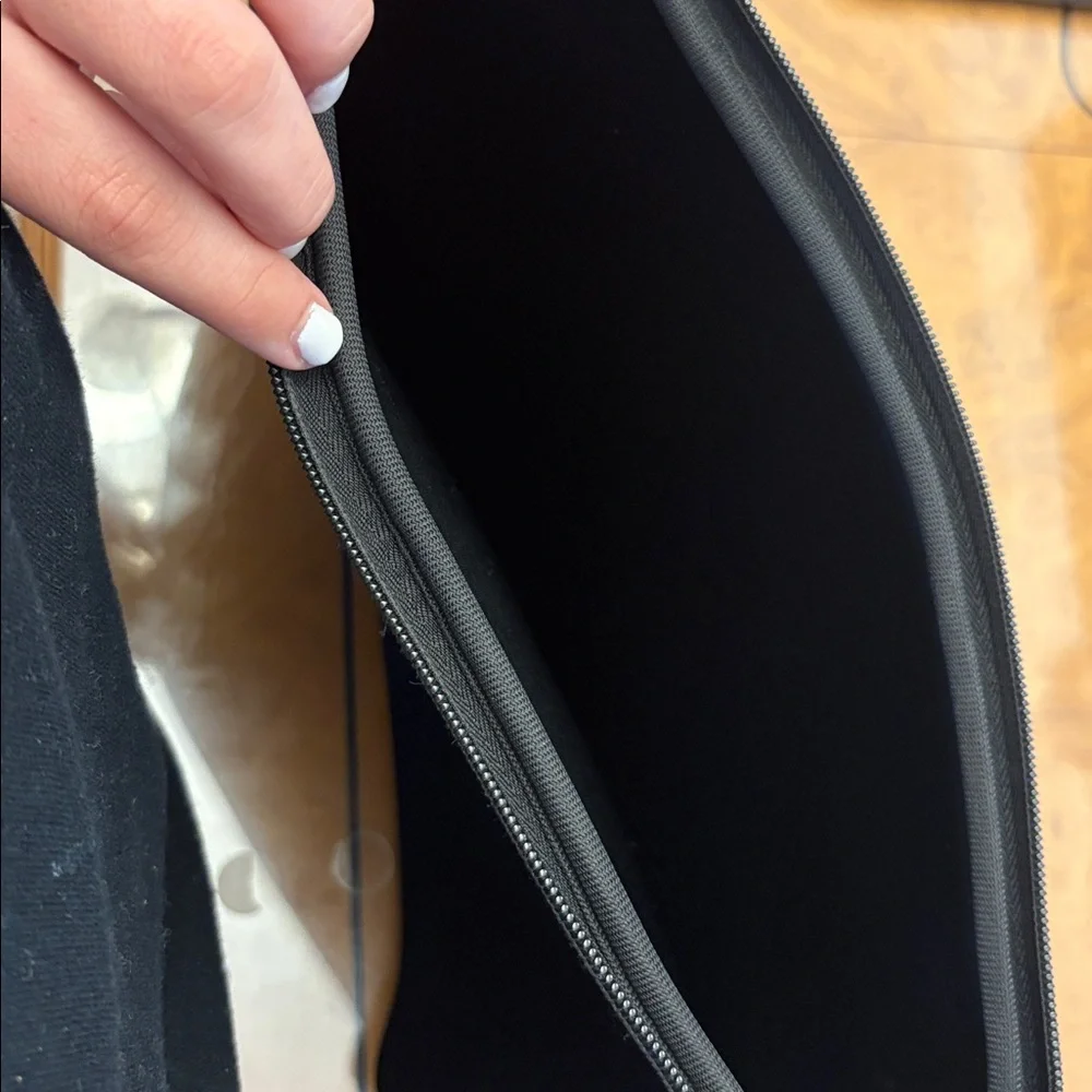 Black Tablet/ computer case